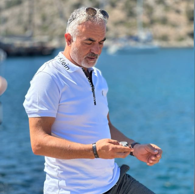 Özel Demir portre